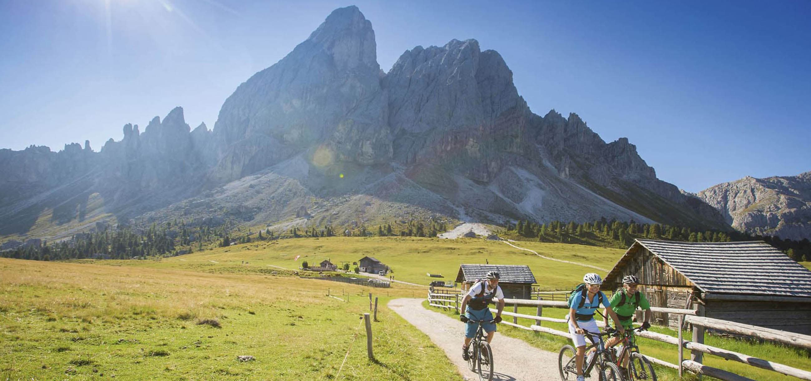Sommerurlaub in Südtirol Wandern Klettern Kinderspass Dolomiten Eisacktal Gitschberg Jochtal Herzleierhof Rodeneck (1)
